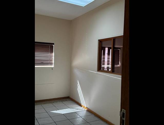 BUSINESS PROPERTY TO RENT IN DIAZ